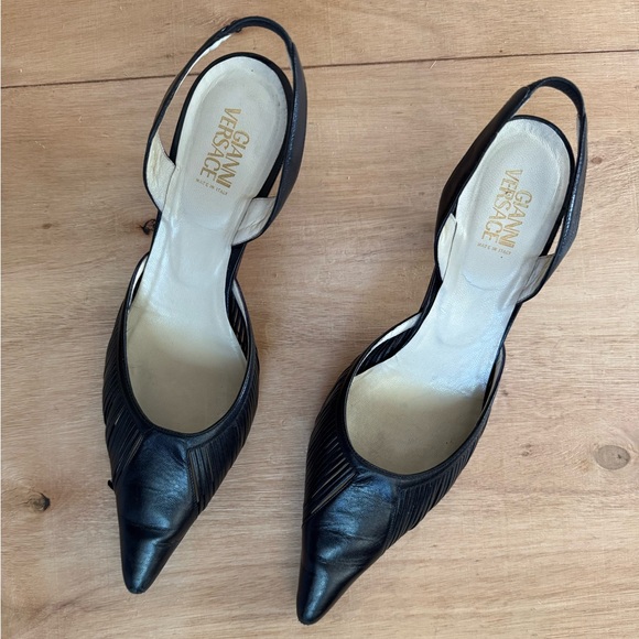 VTG Gianni Versace Black Leather Heels Size 37